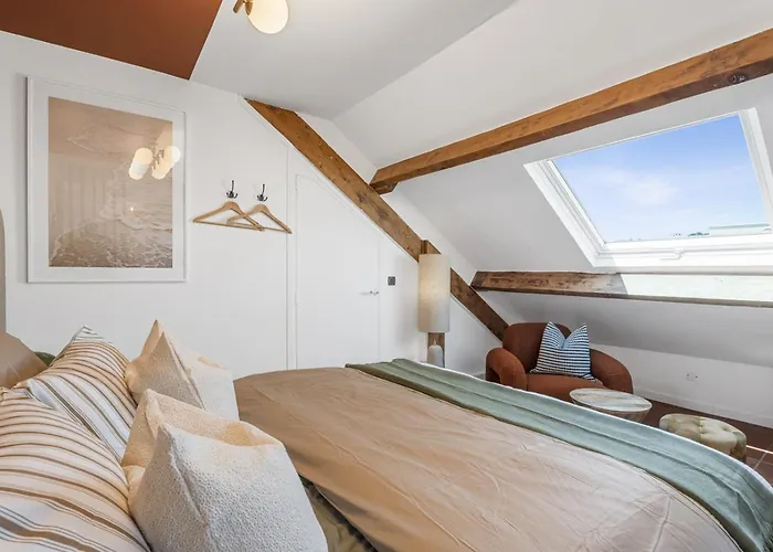 Apartment Sous Les Toits, Centre Nice