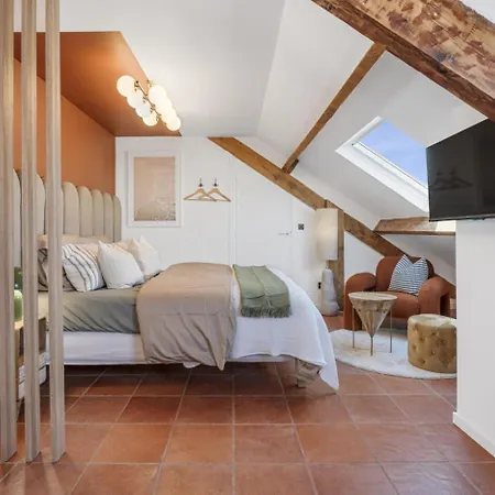 Sous Les Toits, Centre 尼斯